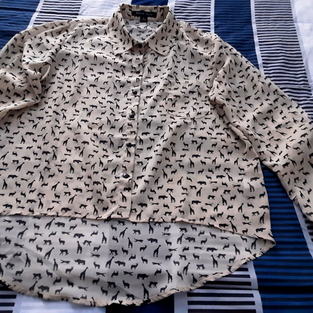 Elegant woman blouse, Long sleeves, 100% Polyester, Animal Print